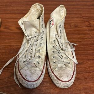 Women’s converse 9.5